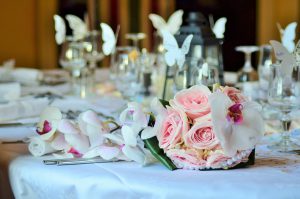 ozdoby na stół weselny